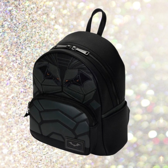 Loungefly DC Comics The Batman Cosplay Mini‎ Backpack main image 4